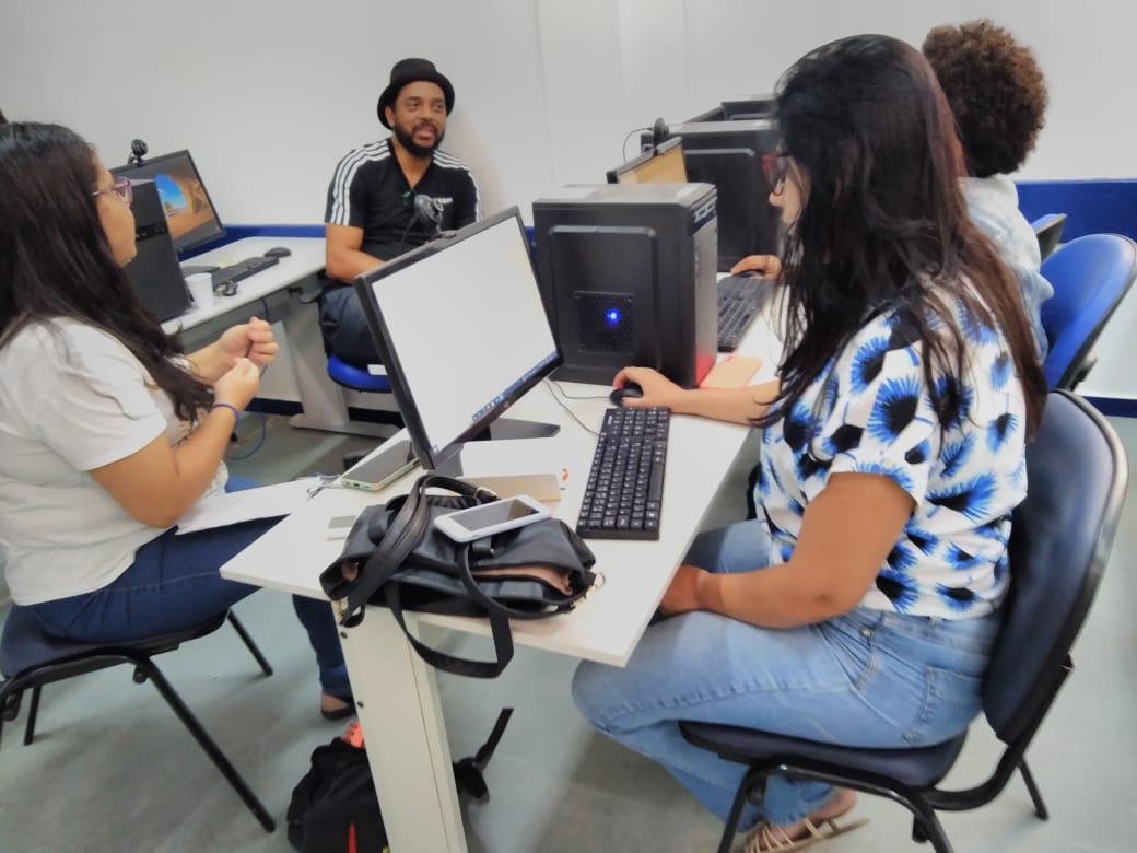 Reunião para Produção de Atividades