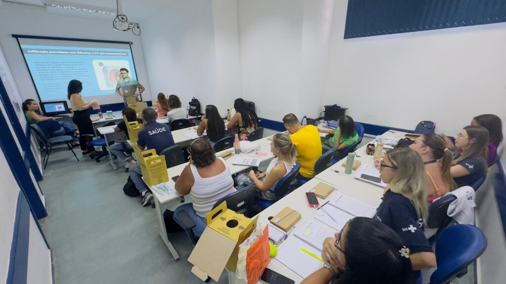 Treinamento de Sutura Simples para Enfermeiros