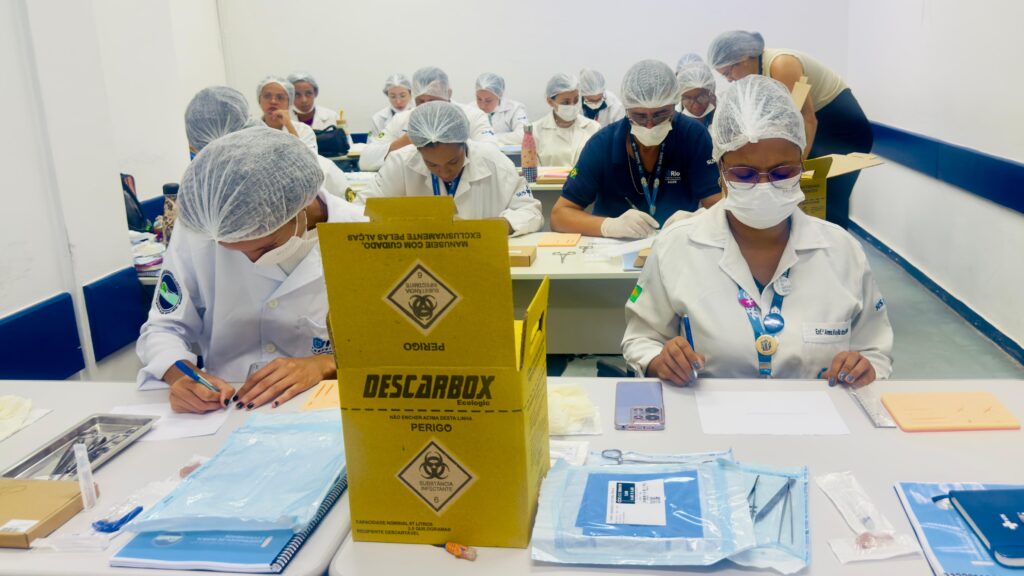 Treinamento de Sutura Simples para Enfermeiros