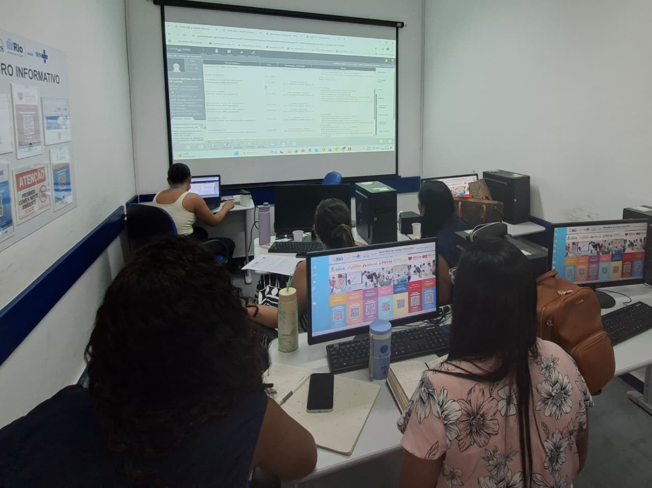Reunião da Equipe de Planejamento da SPDM com a CAP 3.3 sobre Indicadores de Tuberculose